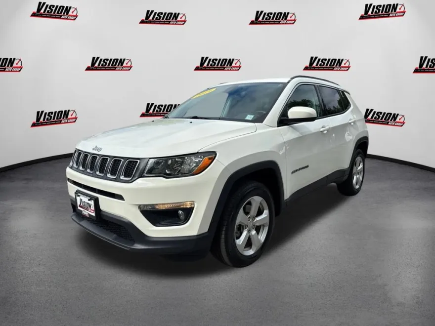 2019 Jeep Compass Latitude photo 1