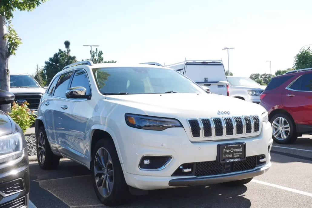 2019 Jeep Cherokee Overland photo 1
