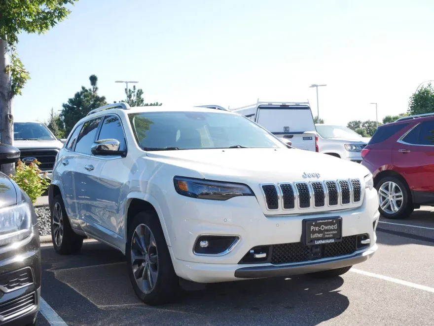 2019 Jeep Cherokee Overland photo 1