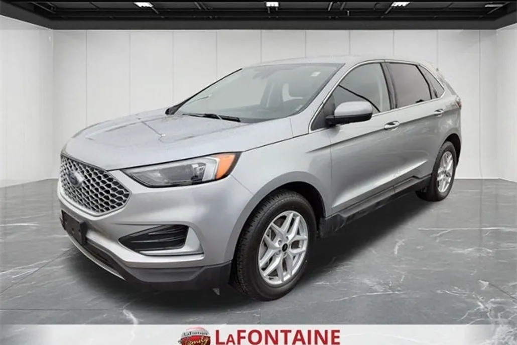 2024 Ford Edge SEL photo 1
