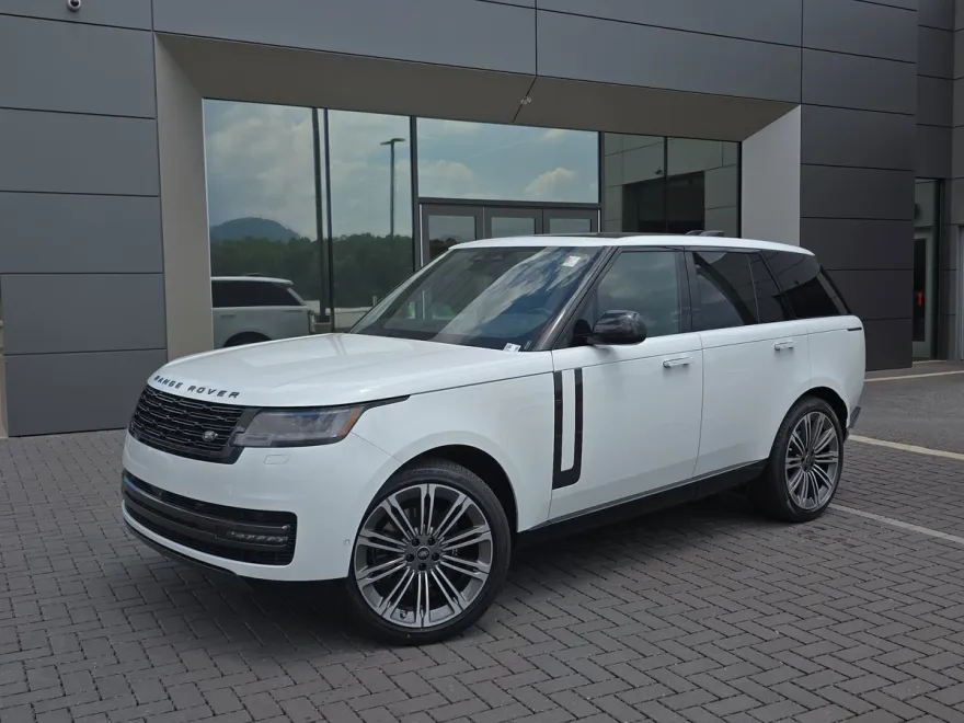 2025 Land Rover Range Rover SE photo 1