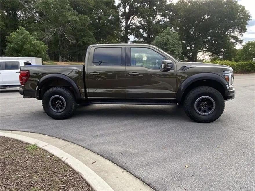 2024 Ford F-150 Raptor photo 1