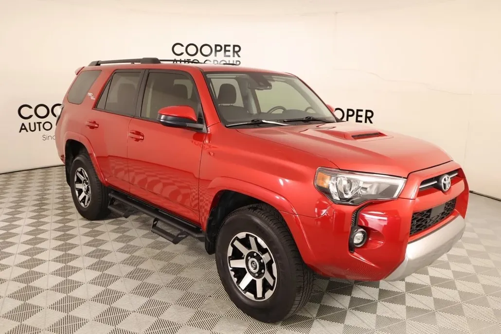 2024 Toyota 4Runner TRD Off-Road photo 1