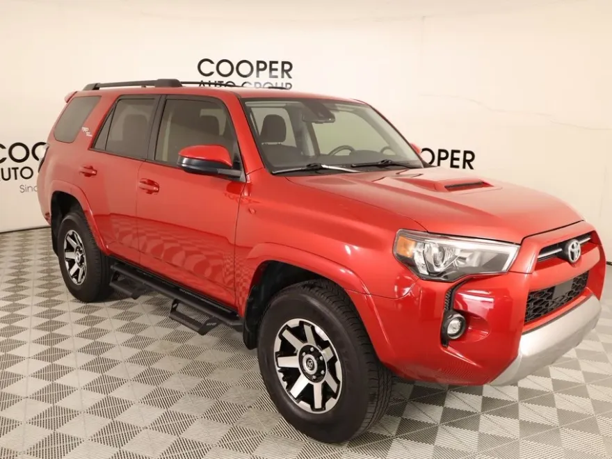 2024 Toyota 4Runner TRD Off-Road photo 1