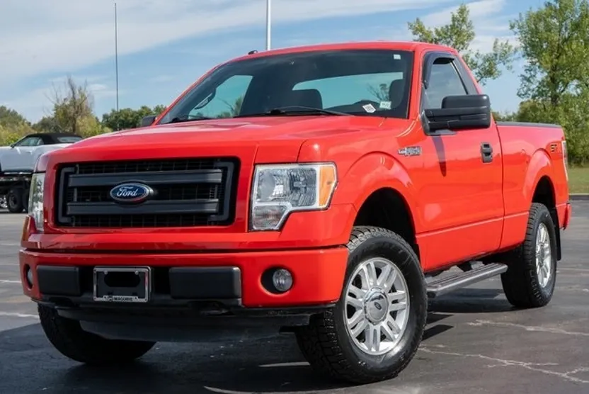2013 Ford F-150 STX photo 1
