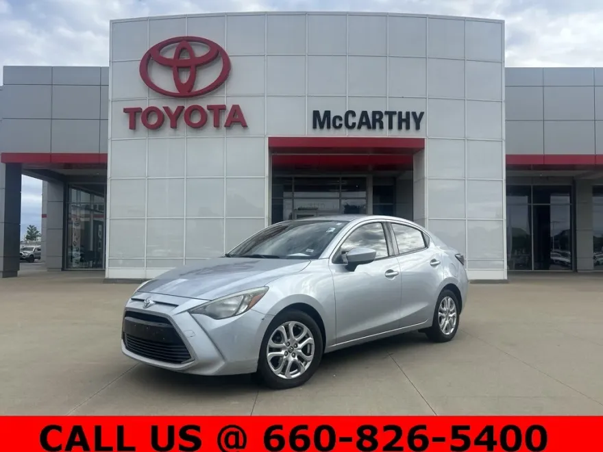 2017 Toyota Yaris iA Base photo 1