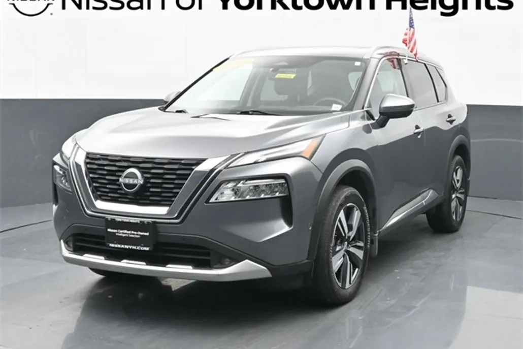 2022 Nissan Rogue Platinum photo 1