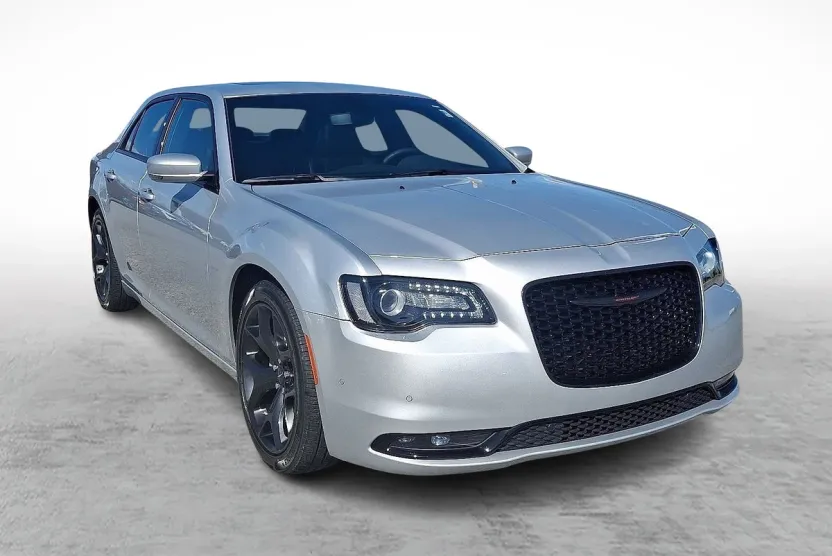 2023 Chrysler 300 photo 1
