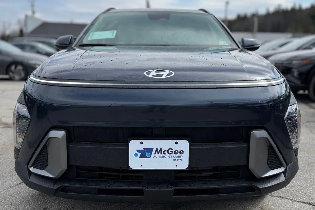 2026 Hyundai Kona SEL photo 1