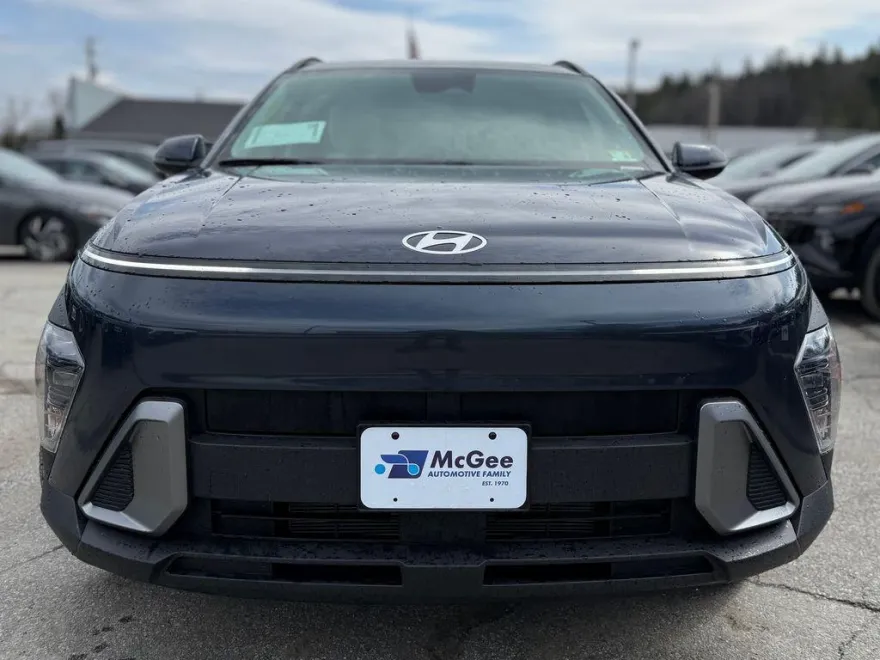 2026 Hyundai Kona SEL photo 1