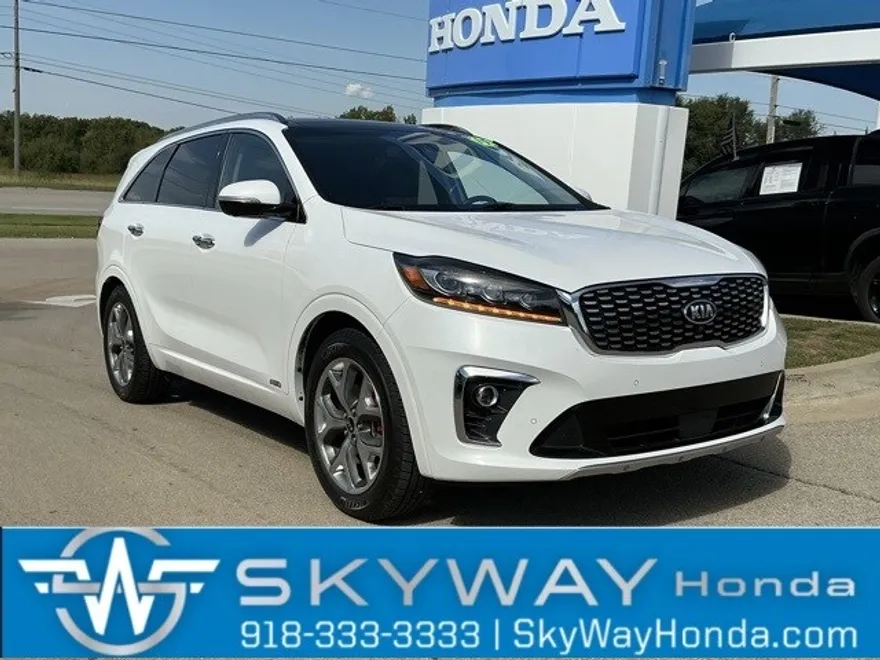 2019 Kia Sorento SX photo 1
