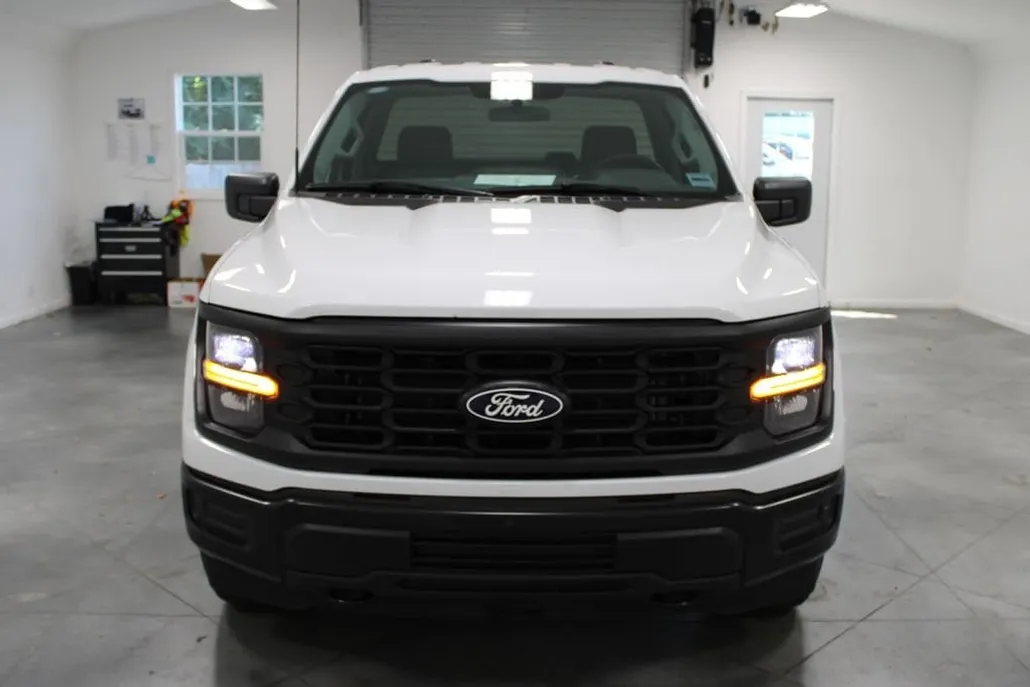 2024 Ford F-150 XL photo 1