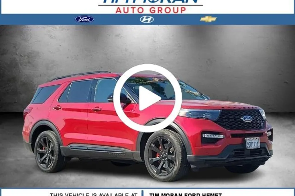 2023 Ford Explorer ST photo 1