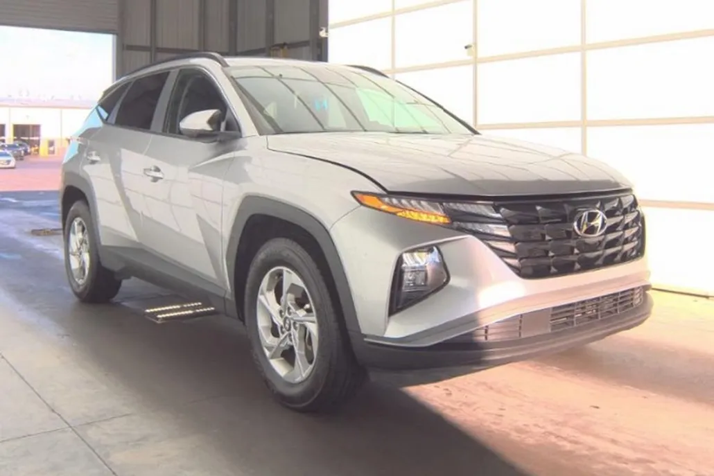2024 Hyundai Tucson SEL photo 1