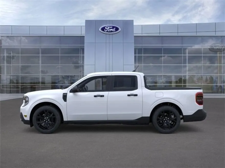 2025 Ford Maverick XLT photo 1