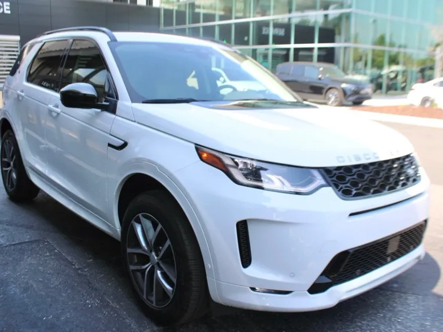 2024 Land Rover Discovery Sport S photo 1