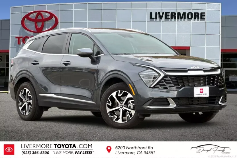 2024 Kia Sportage EX photo 1