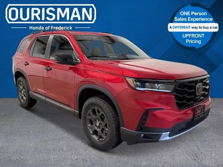 2025 Honda Pilot TrailSport photo 1