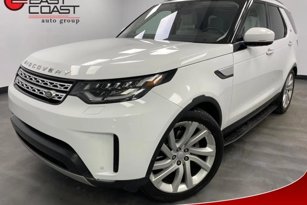 2017 Land Rover Discovery HSE Luxury photo 1