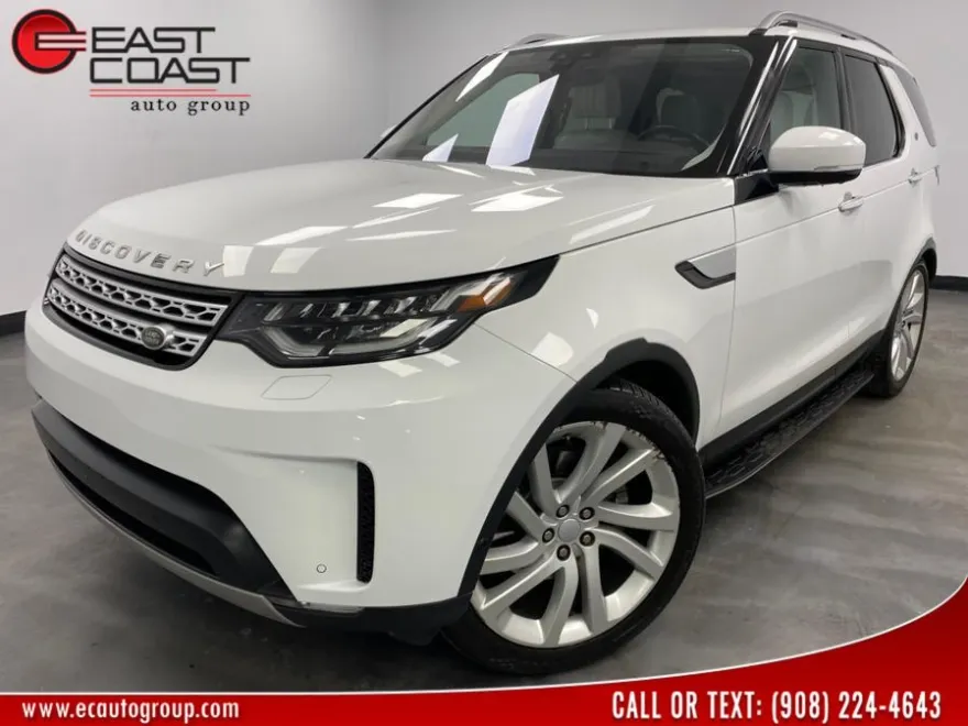 2017 Land Rover Discovery HSE Luxury photo 1