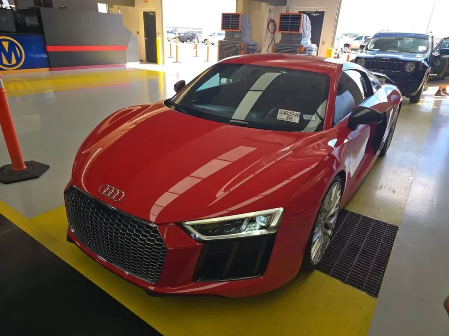 2017 Audi R8 5.2 Plus Quattro photo 1