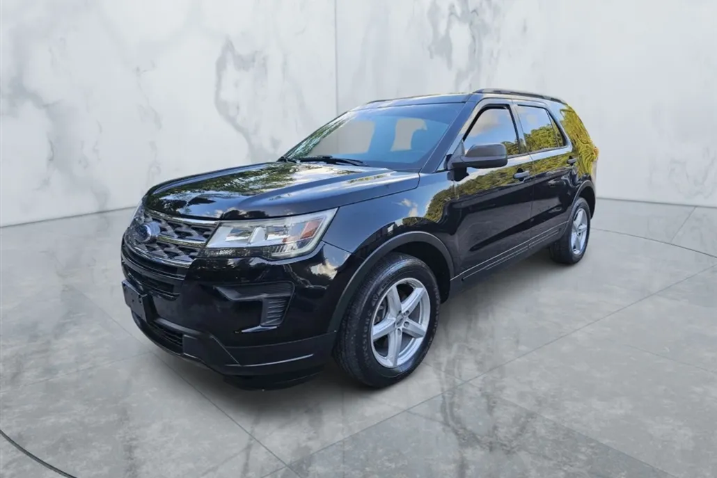 2018 Ford Explorer Base photo 1