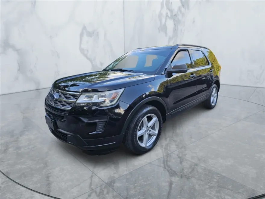 2018 Ford Explorer Base photo 1