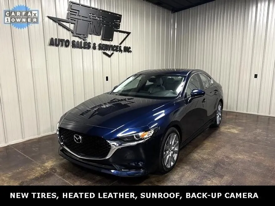 2024 Mazda Mazda3 2.5 s Preferred photo 1