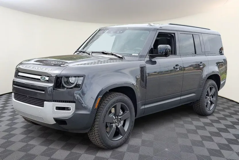 2025 Land Rover Defender 130 S photo 1