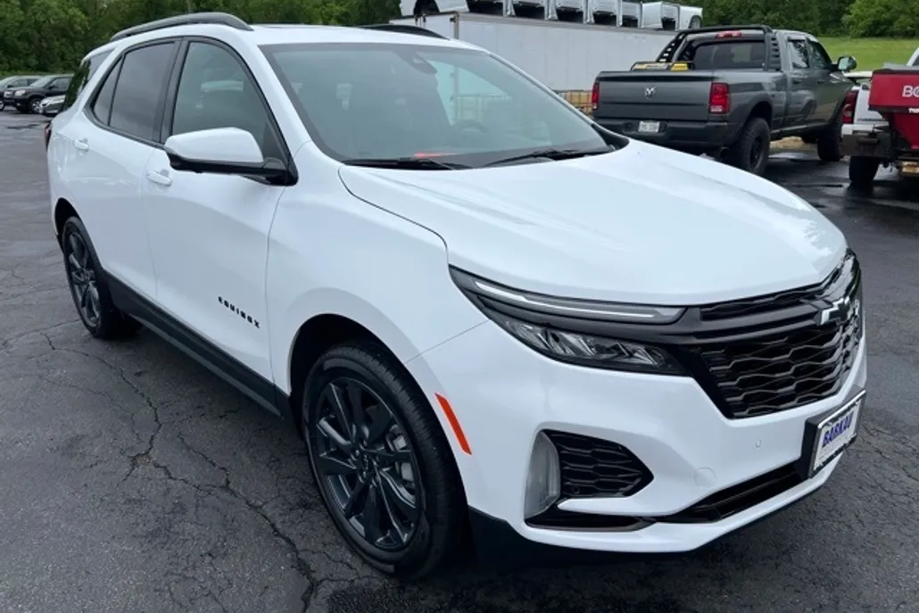 2024 Chevrolet Equinox RS photo 1