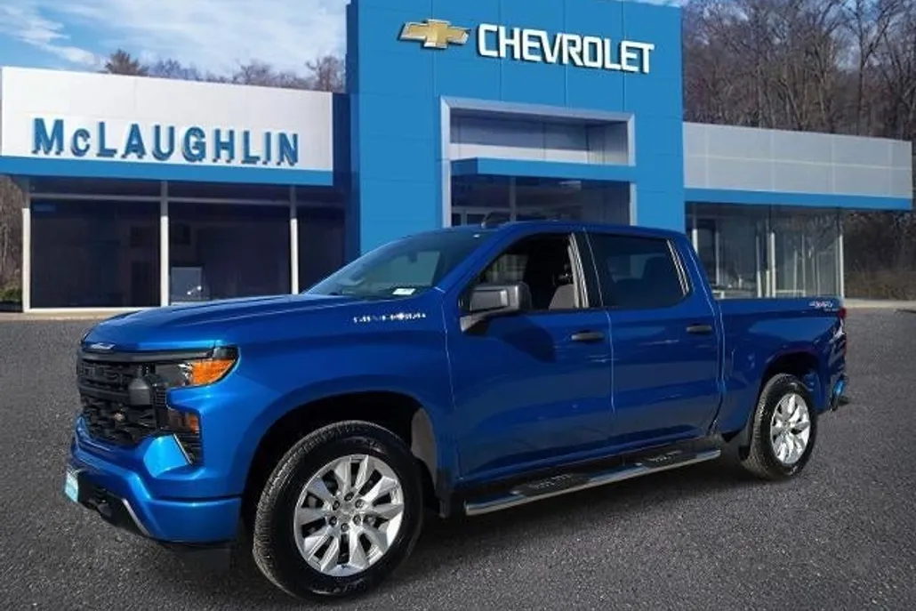 2022 Chevrolet Silverado 1500 Custom photo 1