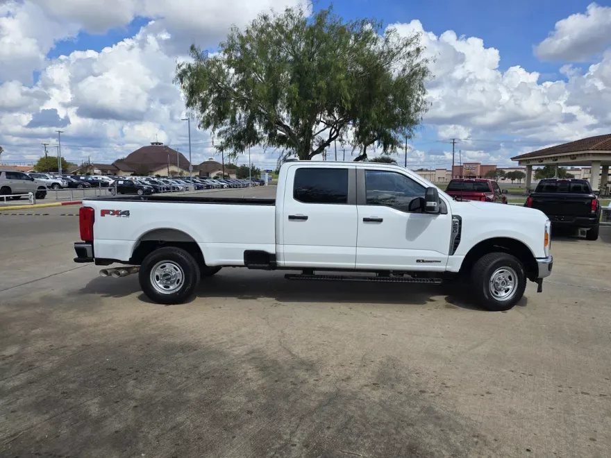 2023 Ford F-250 photo 1