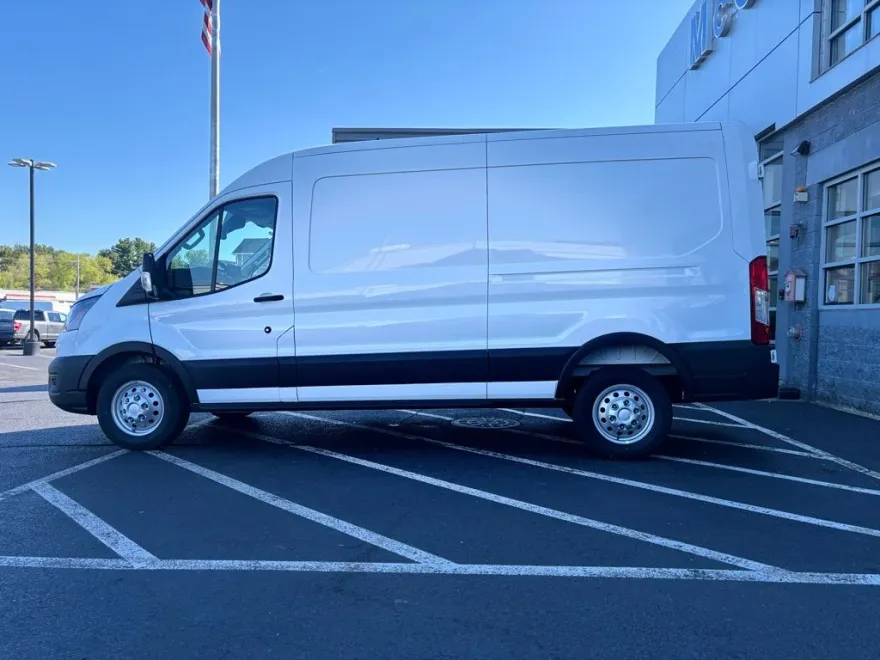 2025 Ford Transit photo 1