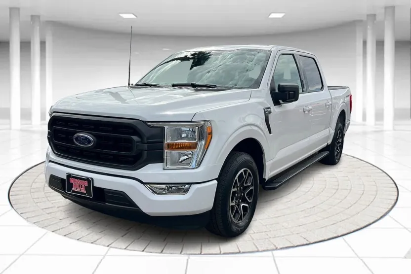 2021 Ford F-150 XLT photo 1