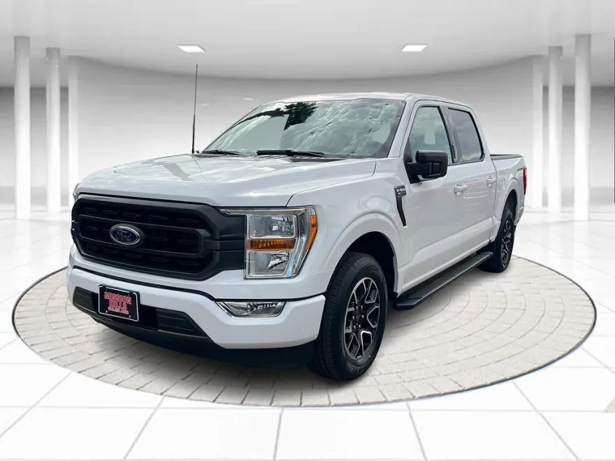 2021 Ford F-150 XLT photo 1