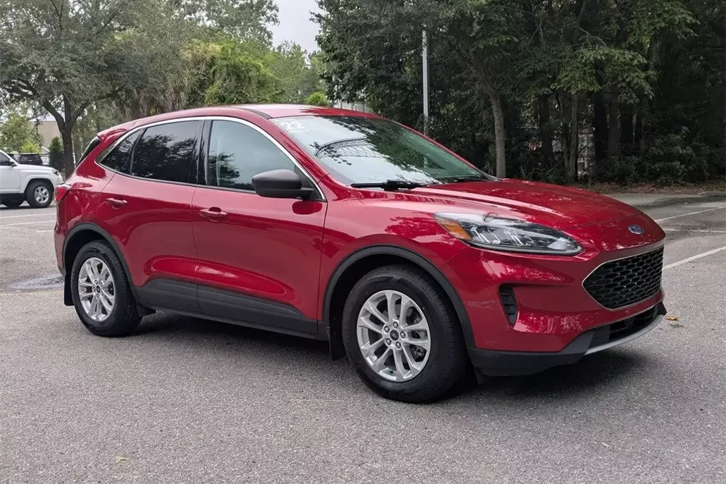2022 Ford Escape SE photo 1