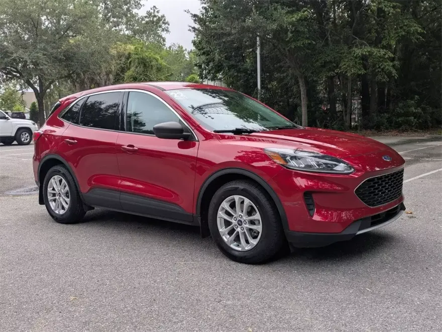 2022 Ford Escape SE photo 1