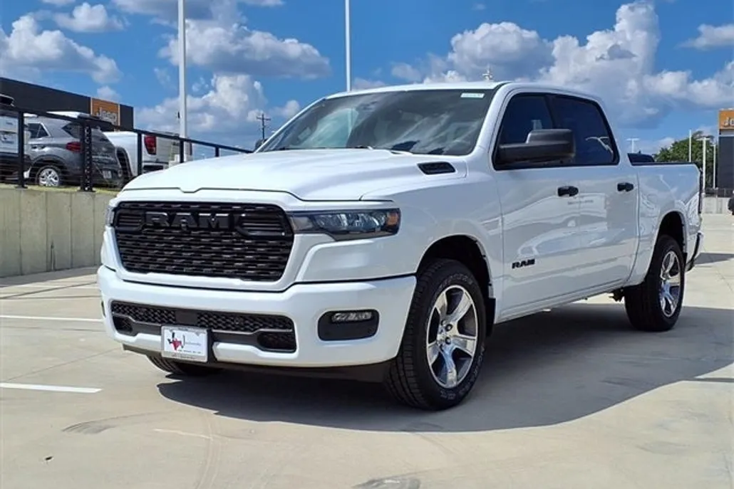 2025 Ram 1500 Tradesman photo 1