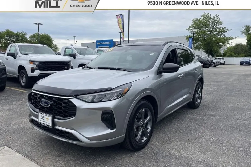 2023 Ford Escape ST-Line photo 1