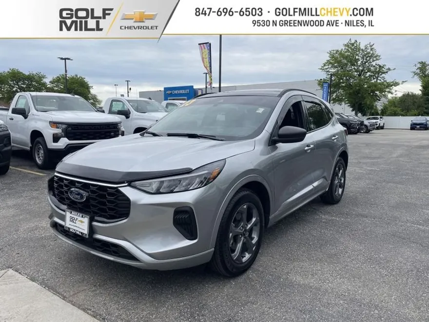 2023 Ford Escape ST-Line photo 1