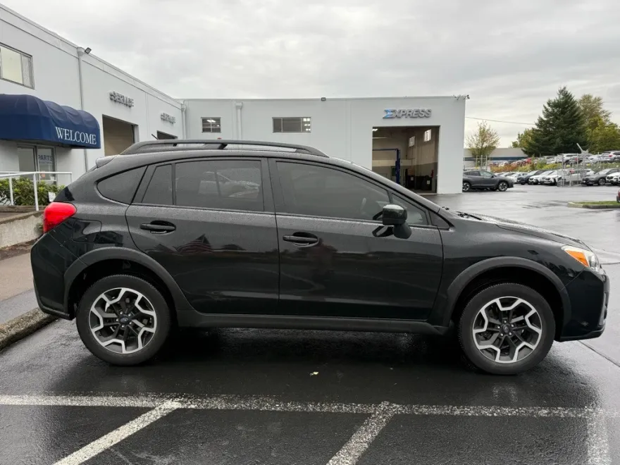 2017 Subaru Crosstrek 2.0i Premium photo 1