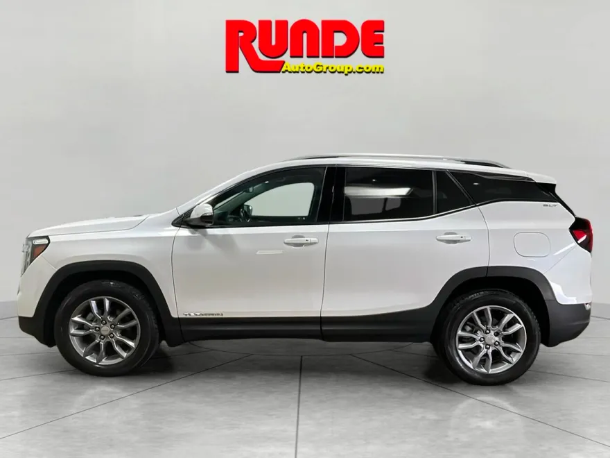 2022 Gmc Terrain SLT photo 1