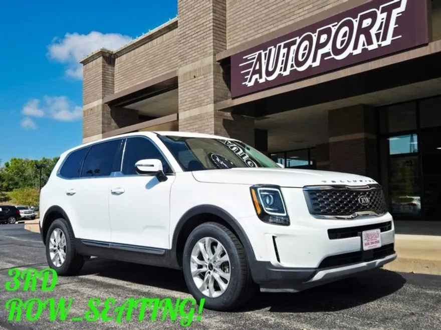 2020 Kia Telluride LX photo 1