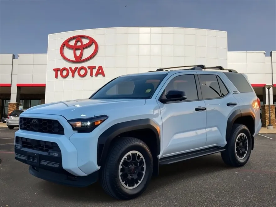2025 Toyota 4Runner TRD Off-Road Premium photo 1
