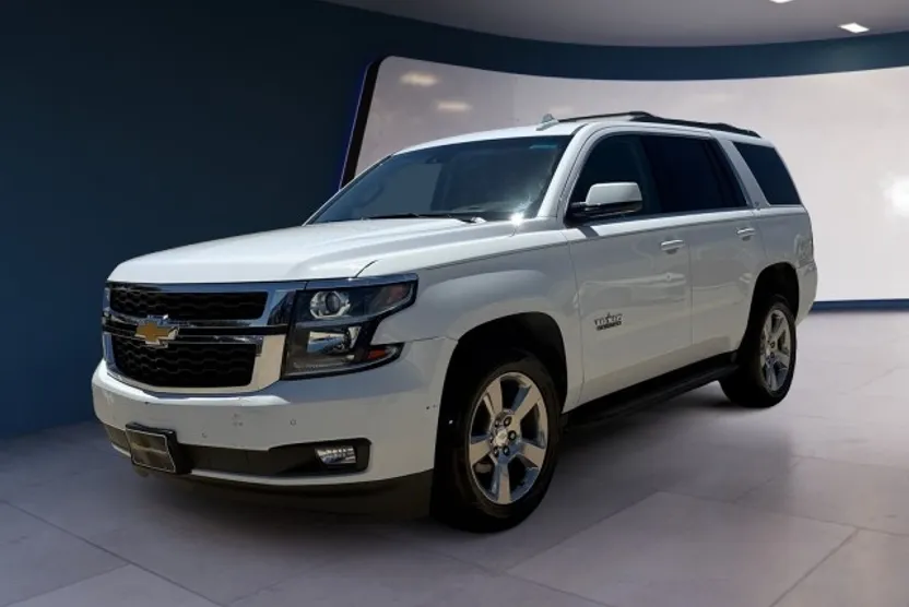 2019 Chevrolet Tahoe LT photo 1