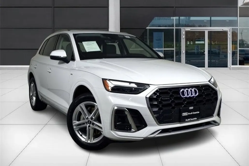 2024 Audi Q5 S line Premium photo 1