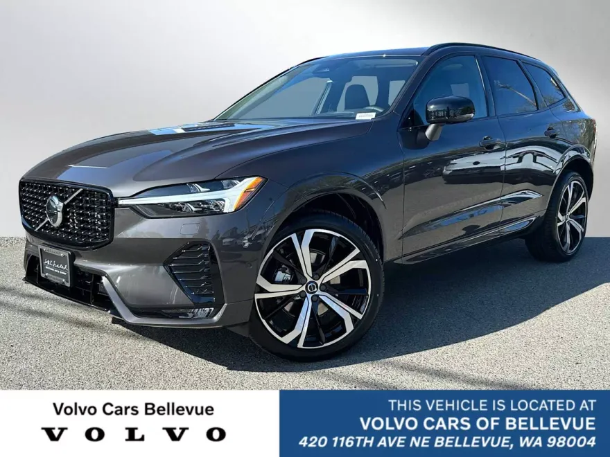 2025 Volvo XC60 B5 photo 1