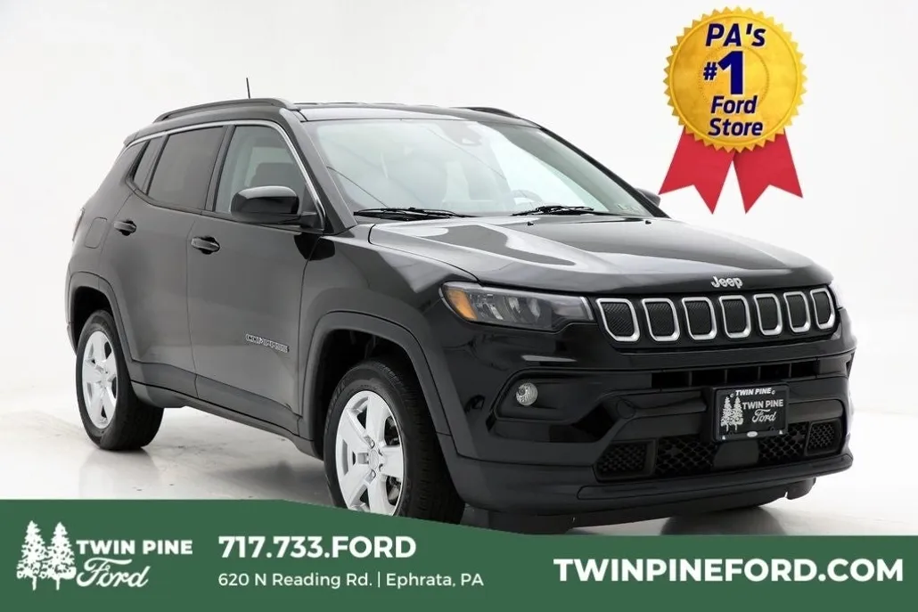 2022 Jeep Compass Latitude photo 1