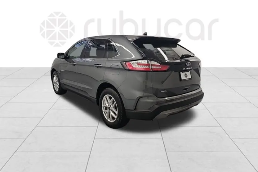 2024 Ford Edge SEL photo 1
