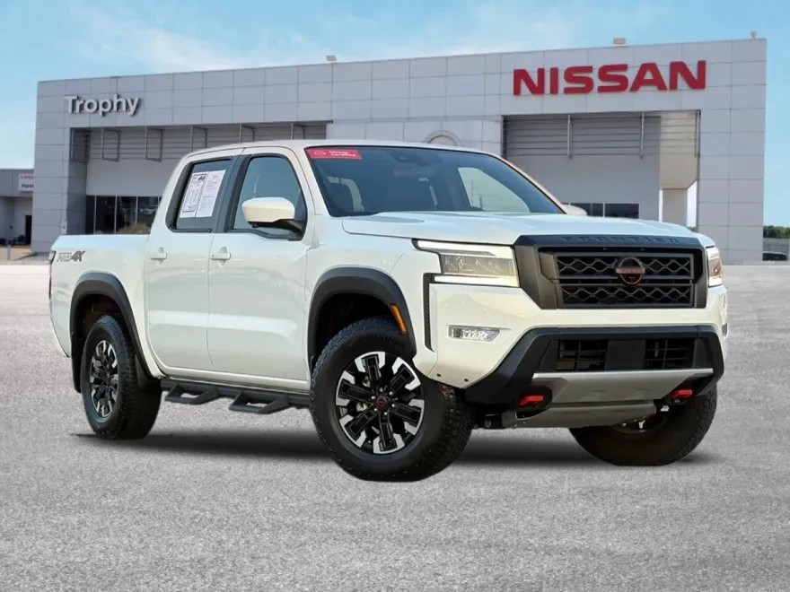 2023 Nissan Frontier PRO-4X photo 1